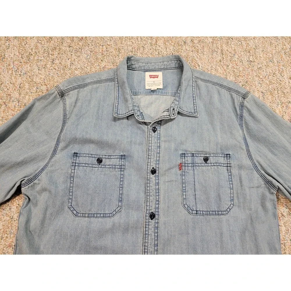 Levis Shirt Mens XL‎ Blue Denim Button Up Long Sleeve Casual Western Country